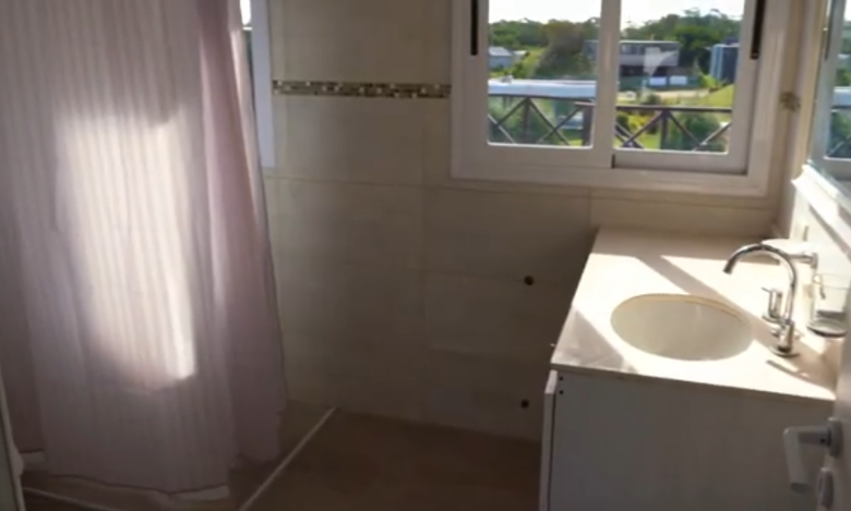 780