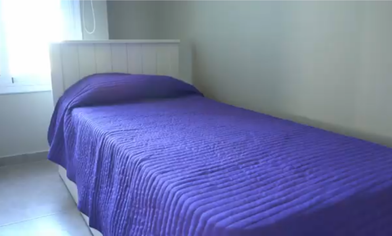 780