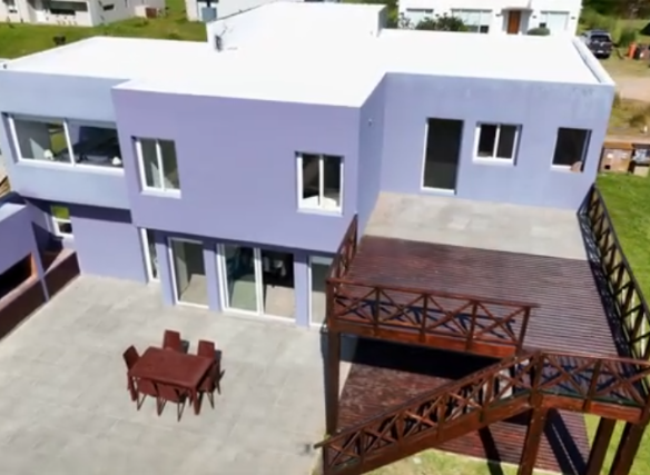 Casa en venta en Costa Esmeralda – Barrio Deportivo 1